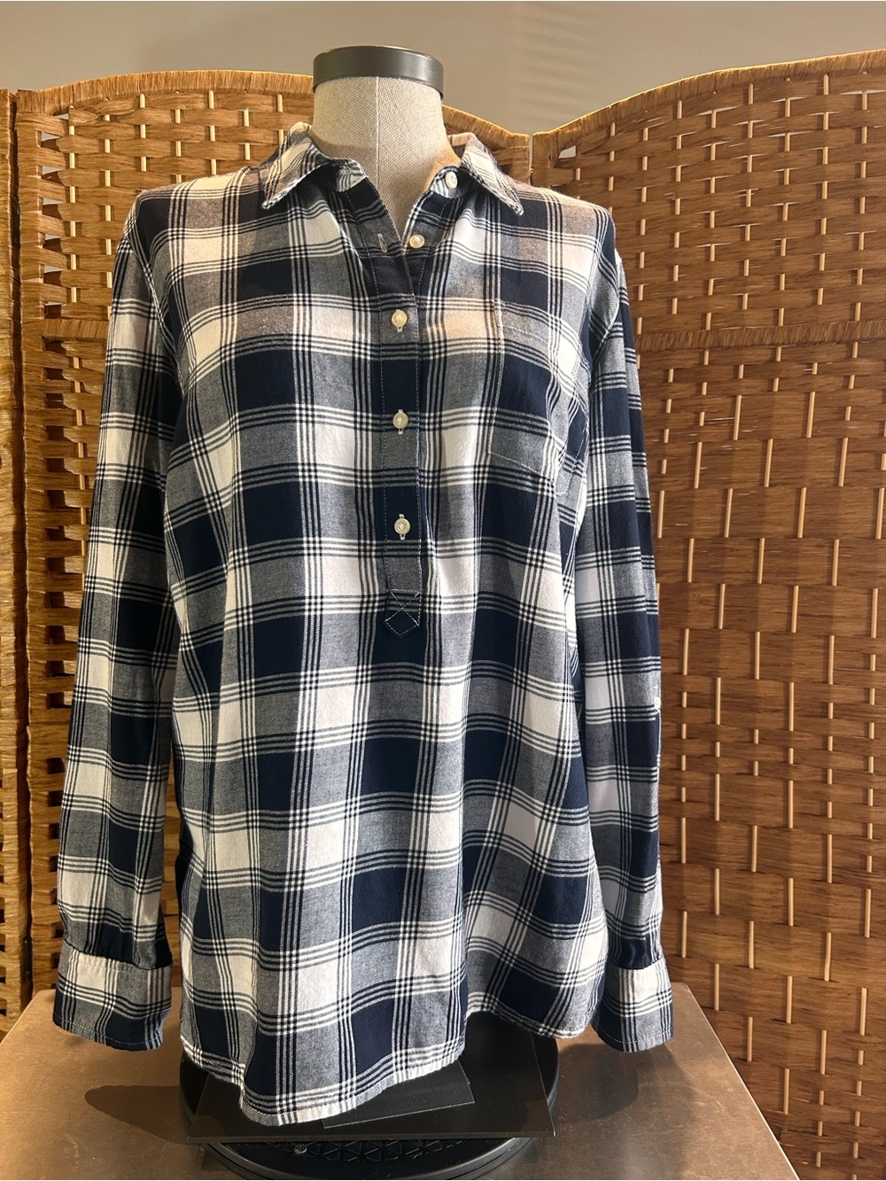 Tommy Hilfiger Plaid Flannel Popover Shirt Navy White Cotton Large